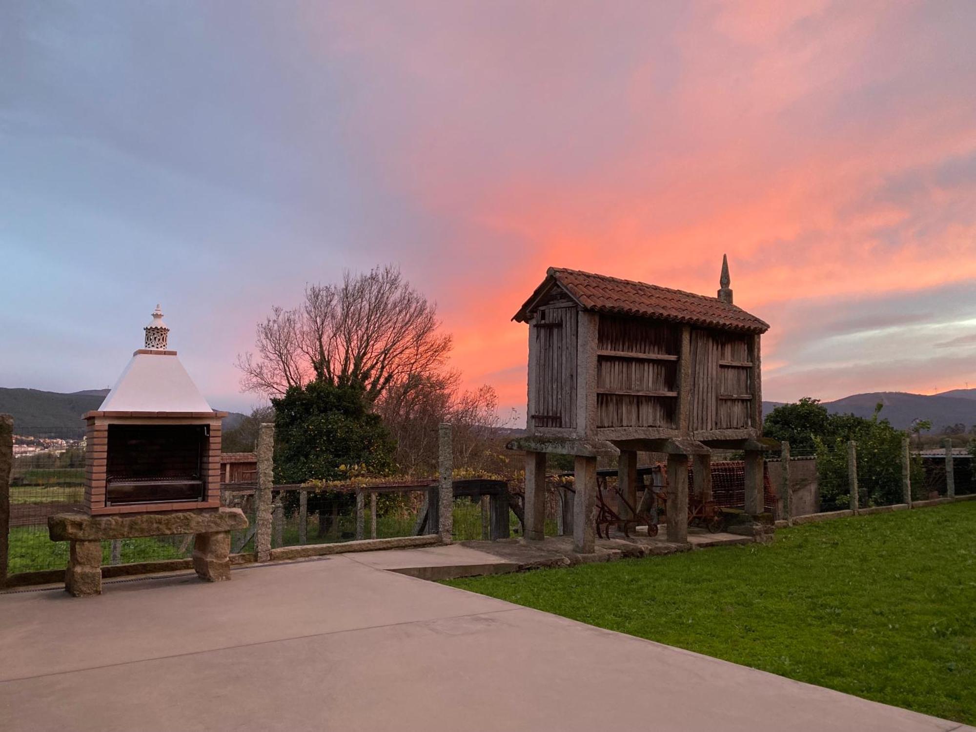 Padrón Casa Do Campo Lestroveヴィラ エクステリア 写真